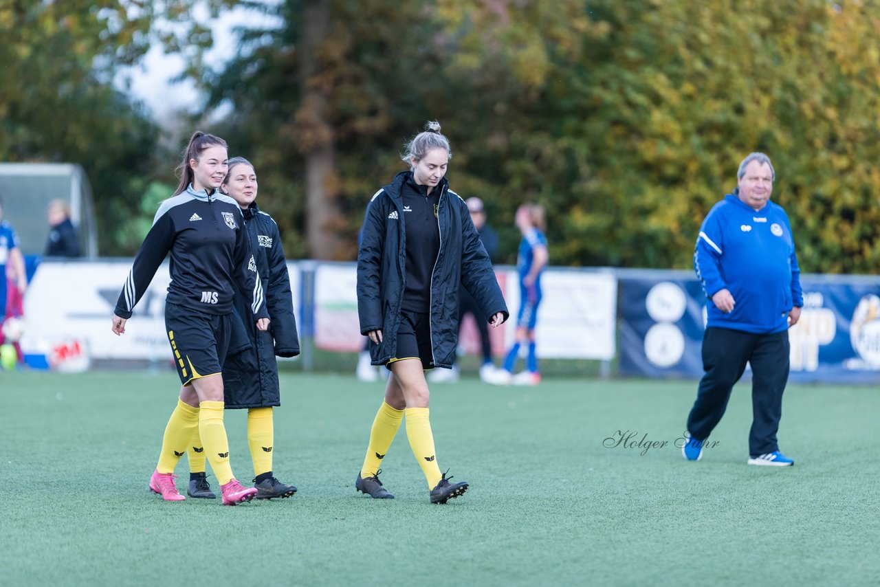 Bild 230 - F SSC Hagen Ahrensburg - SV Frisia 03 Risum-Lindholm : Ergebnis: 2:0